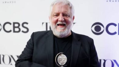 Simon Russell Beale