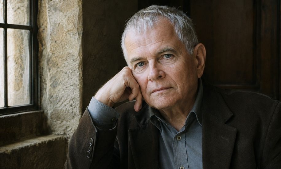 Ian Holm