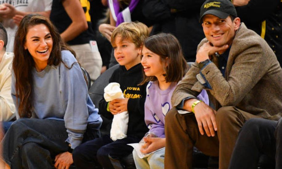 mila kunis kids